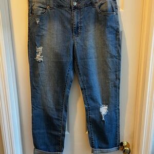 Forever 21 Distressed Boyfriend Jeans in Blue